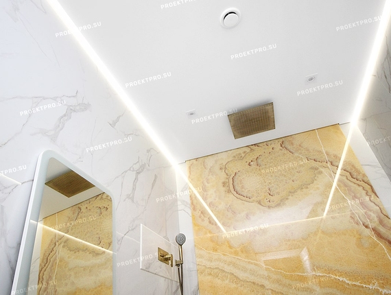 Парящий натяжной потолок с подсветкой и встроенным душем в ванной